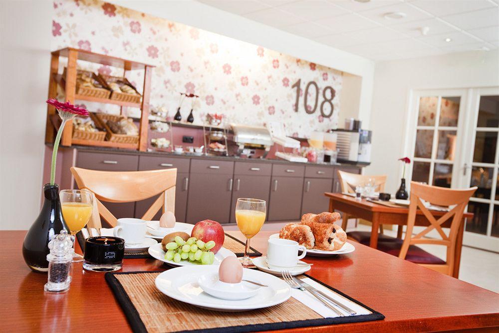 Fletcher Stadshotel Hotel 4*